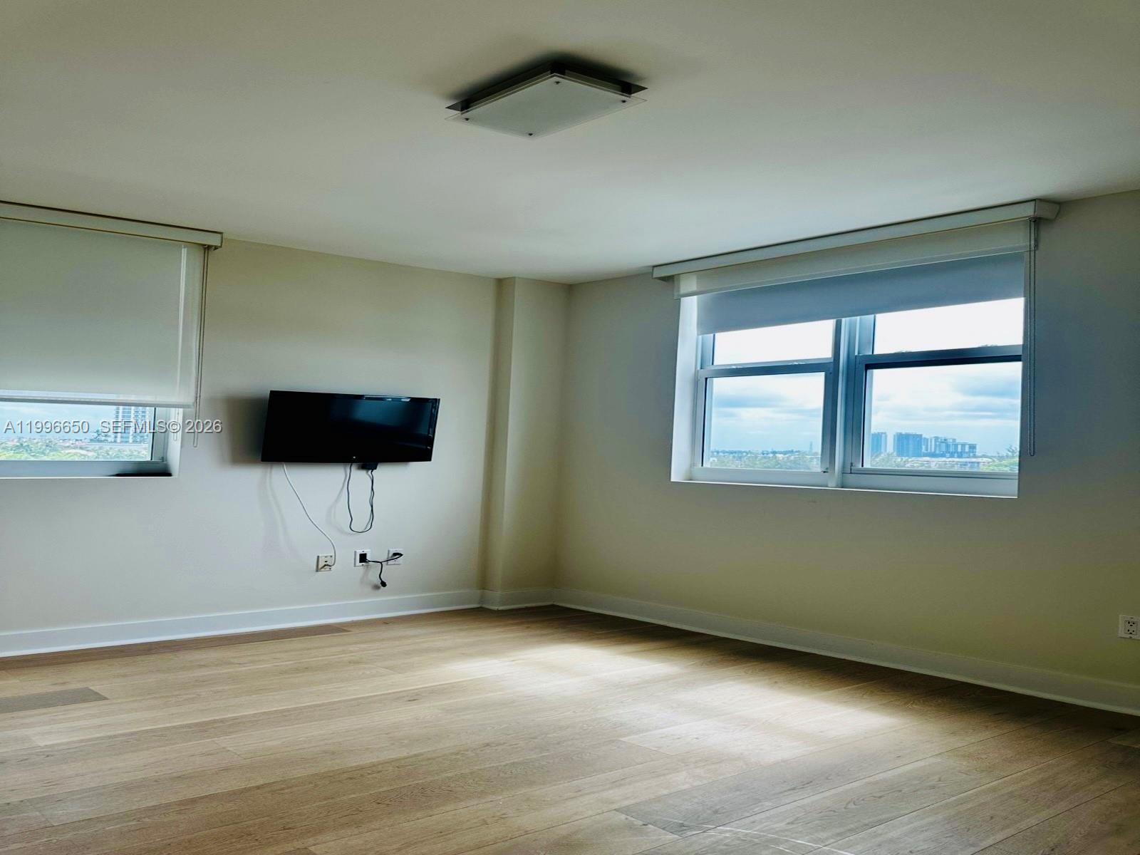 Photo of 3301 183rd St  #809, Aventura, Florida, 33160 - 