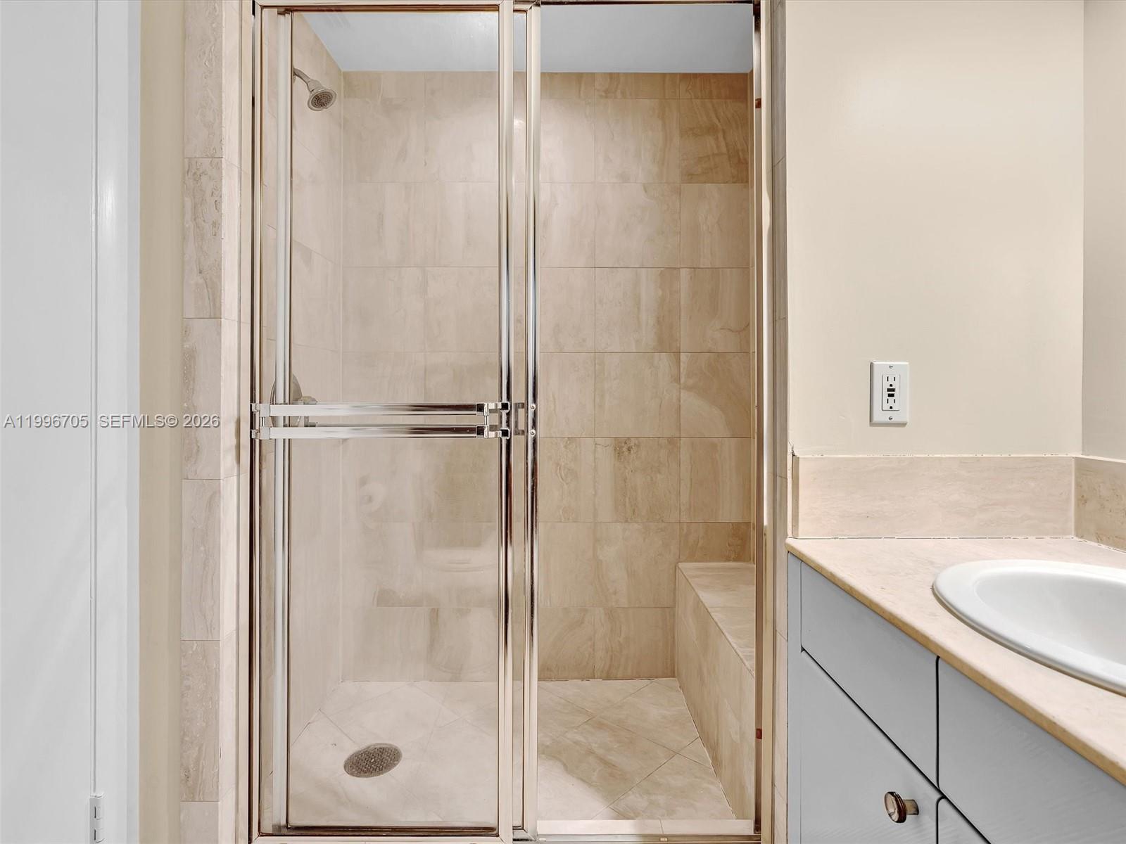 1203 2 / 2 1560 sq. ft. $ 2026-04-07 0 Photo