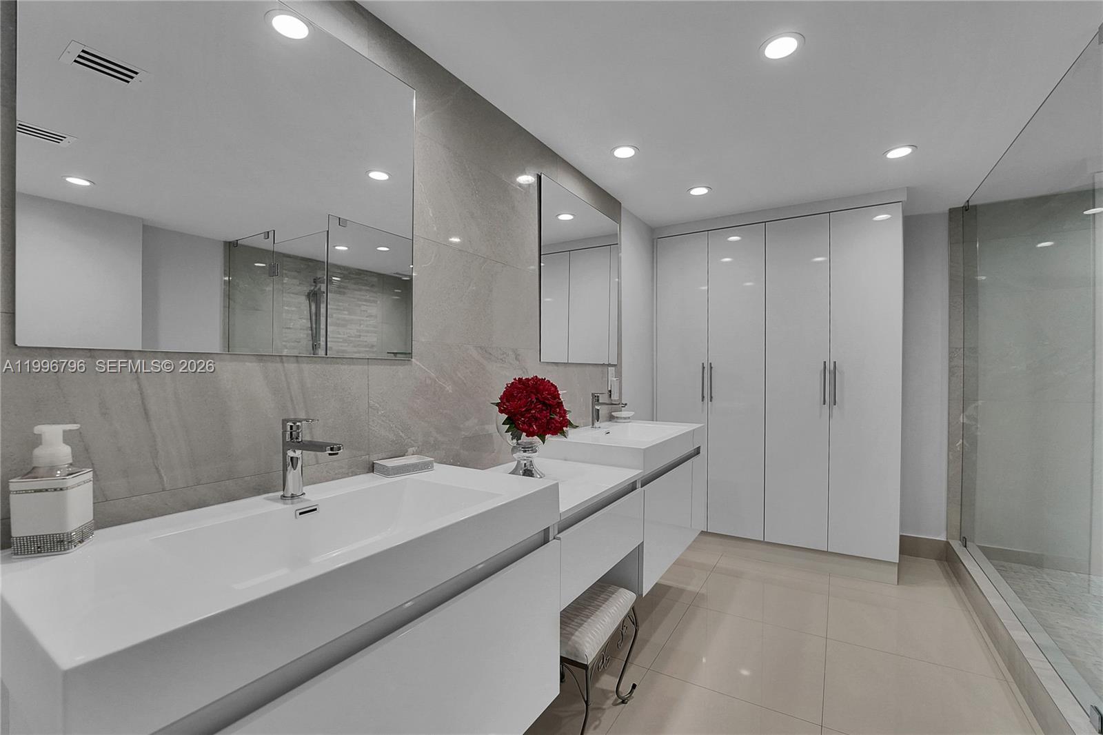 Photo of 1920 Ocean Dr #11C, Hallandale Beach, Florida, 33009 -