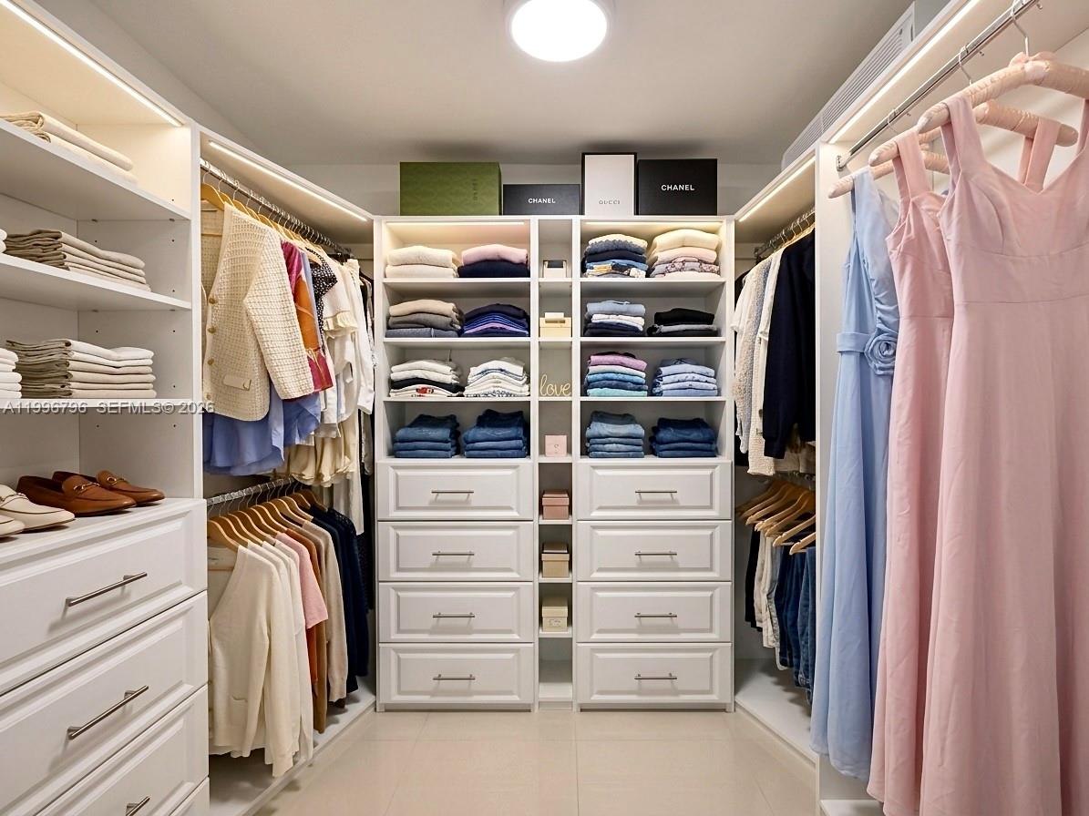 Photo of 1920 Ocean Dr #11C, Hallandale Beach, Florida, 33009 -