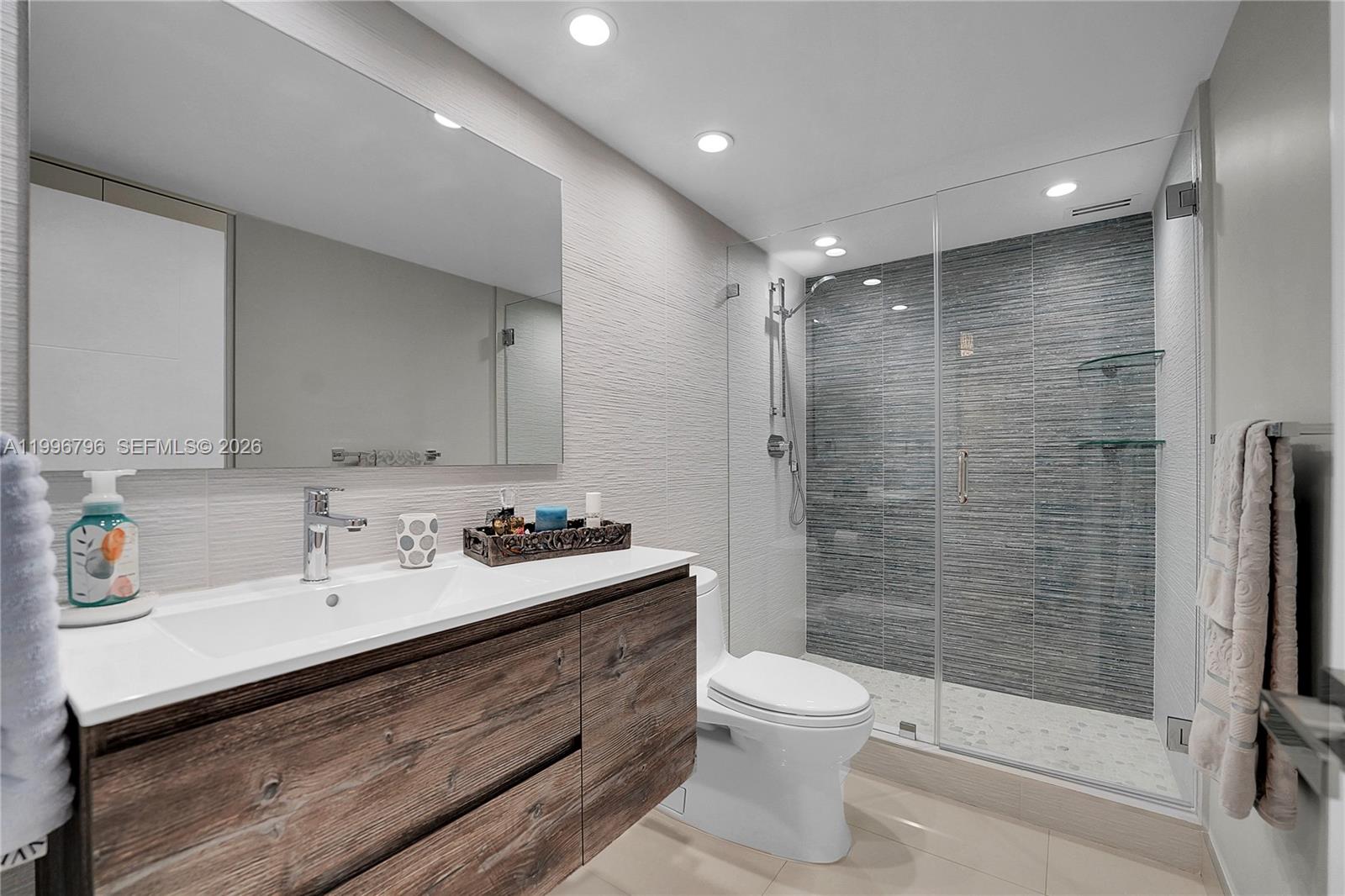 Photo of 1920 Ocean Dr #11C, Hallandale Beach, Florida, 33009 -