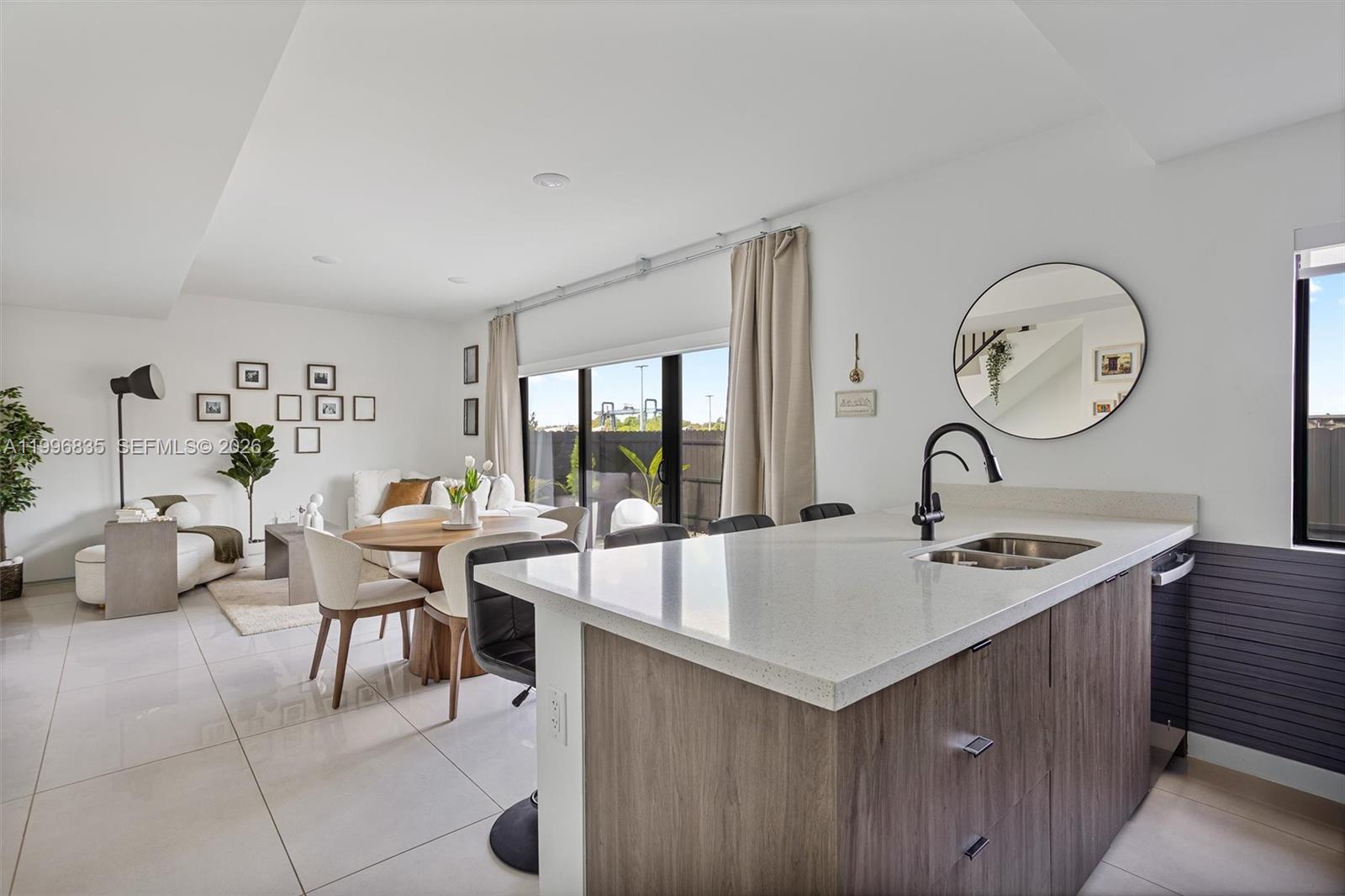 321 5 / 5 1902 sq. ft. $ 2026-04-07 0 Photo