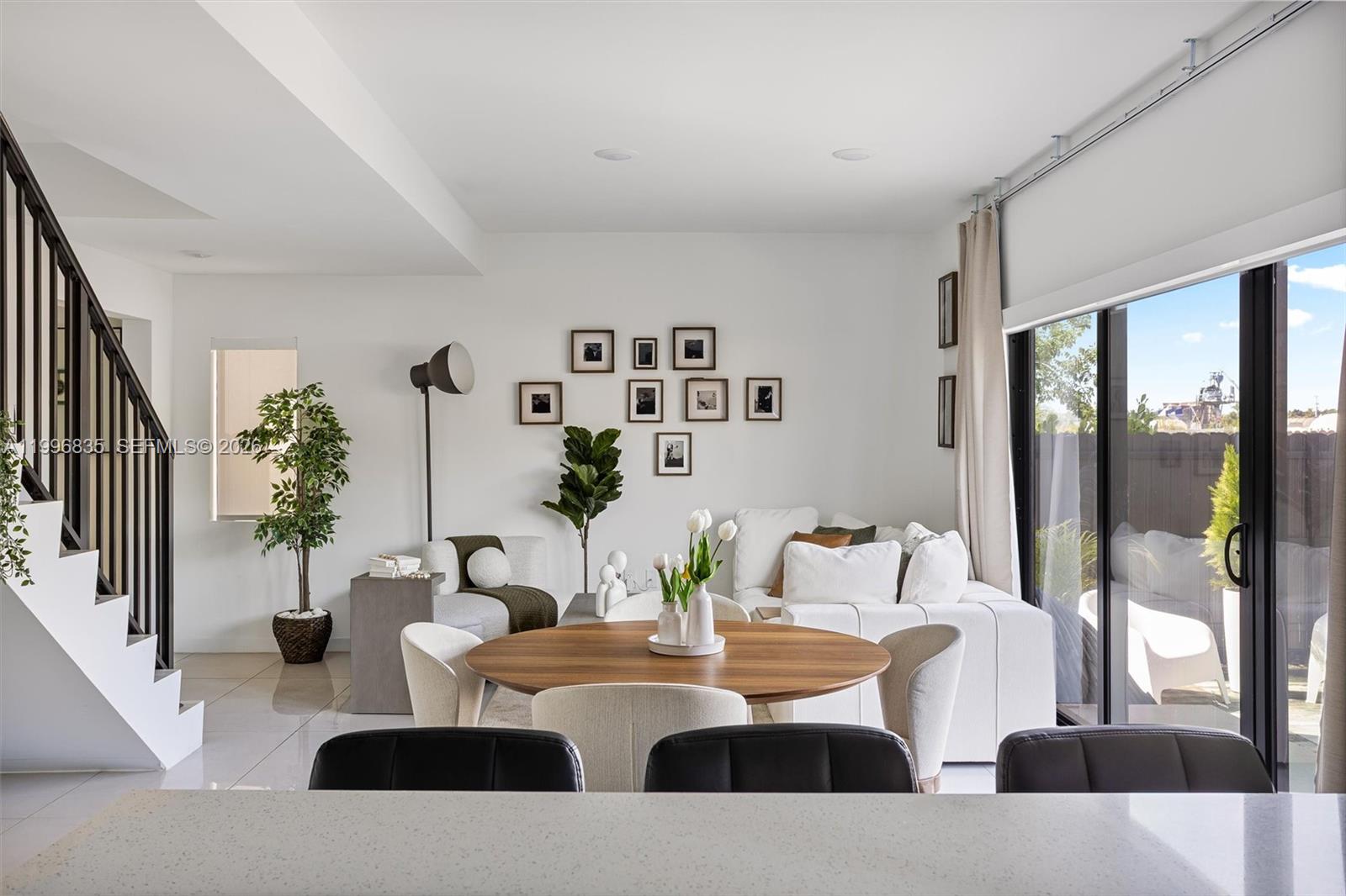 321 5 / 5 1902 sq. ft. $ 2026-04-07 0 Photo