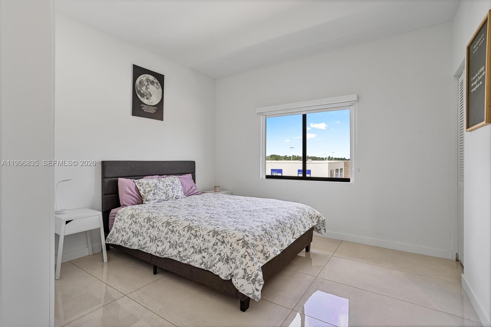 321 5 / 5 1902 sq. ft. $ 2026-04-07 0 Photo