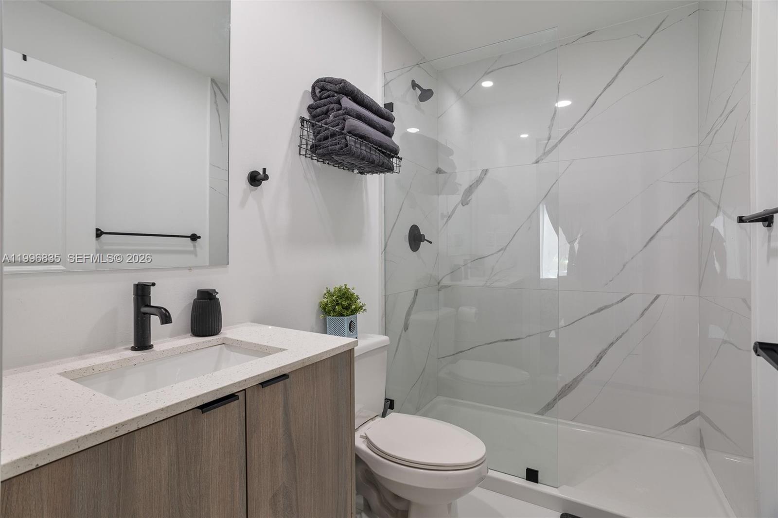 321 5 / 5 1902 sq. ft. $ 2026-04-07 0 Photo