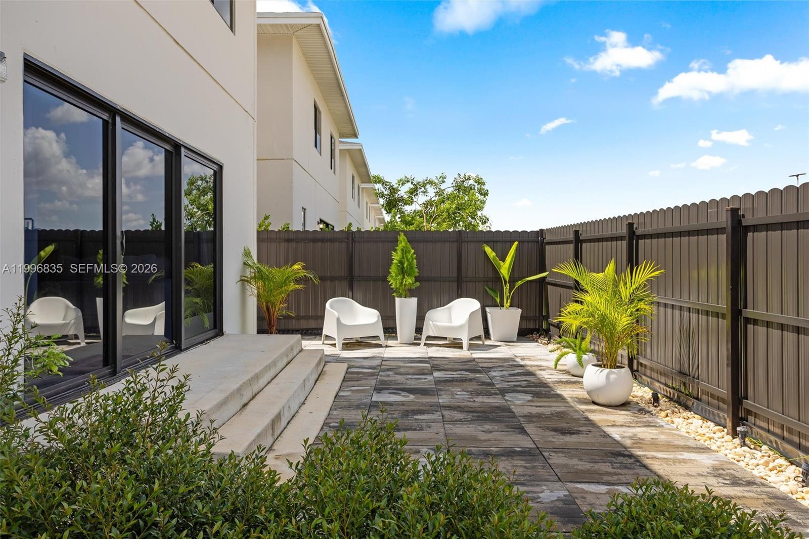 321 5 / 5 1902 sq. ft. $ 2026-04-07 0 Photo