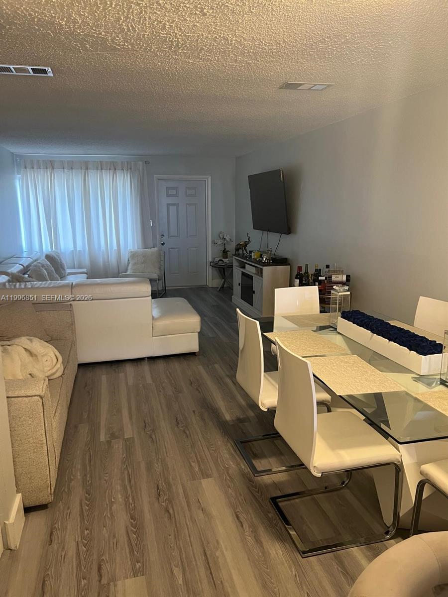 3,4,5,8,9,10,11,15,16,19,  /   sq. ft. $ 2026-04-07 0 Photo