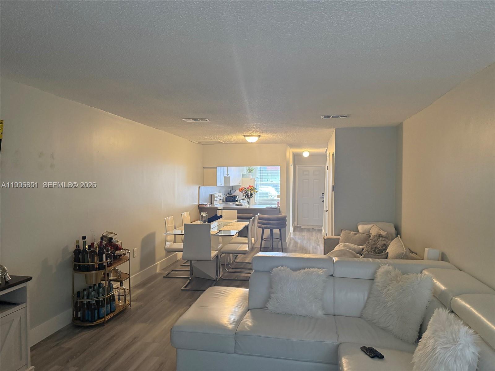 3,4,5,8,9,10,11,15,16,19,  /   sq. ft. $ 2026-04-07 0 Photo