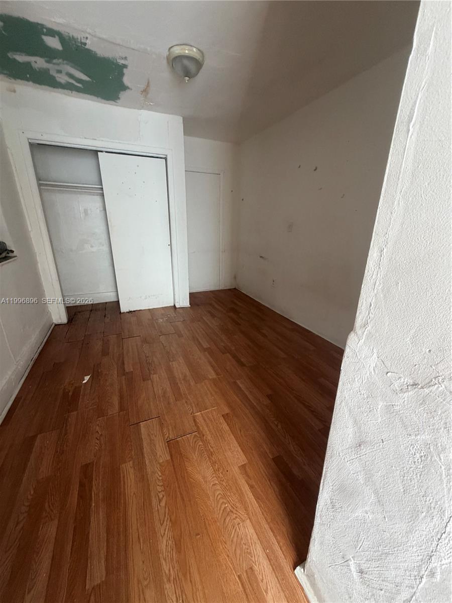   /   sq. ft. $ 2026-04-07 0 Photo