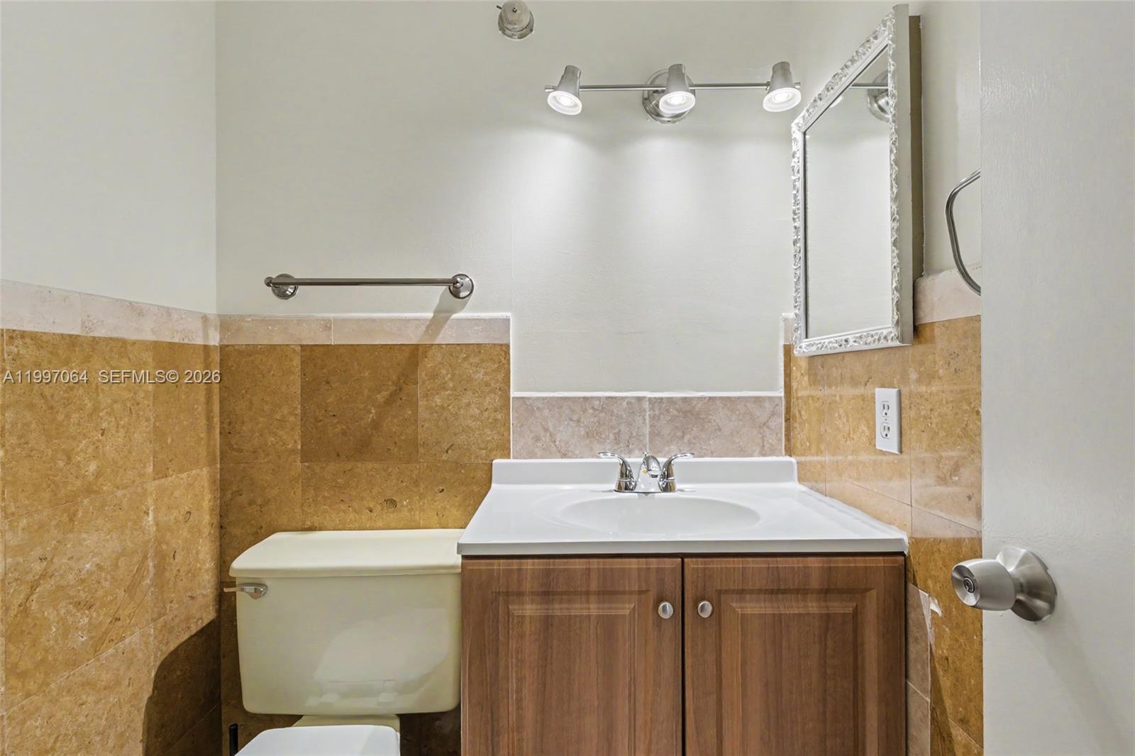 See details 408 1 / 2 844 sq. ft. $ 2026-05-16 0 Photo