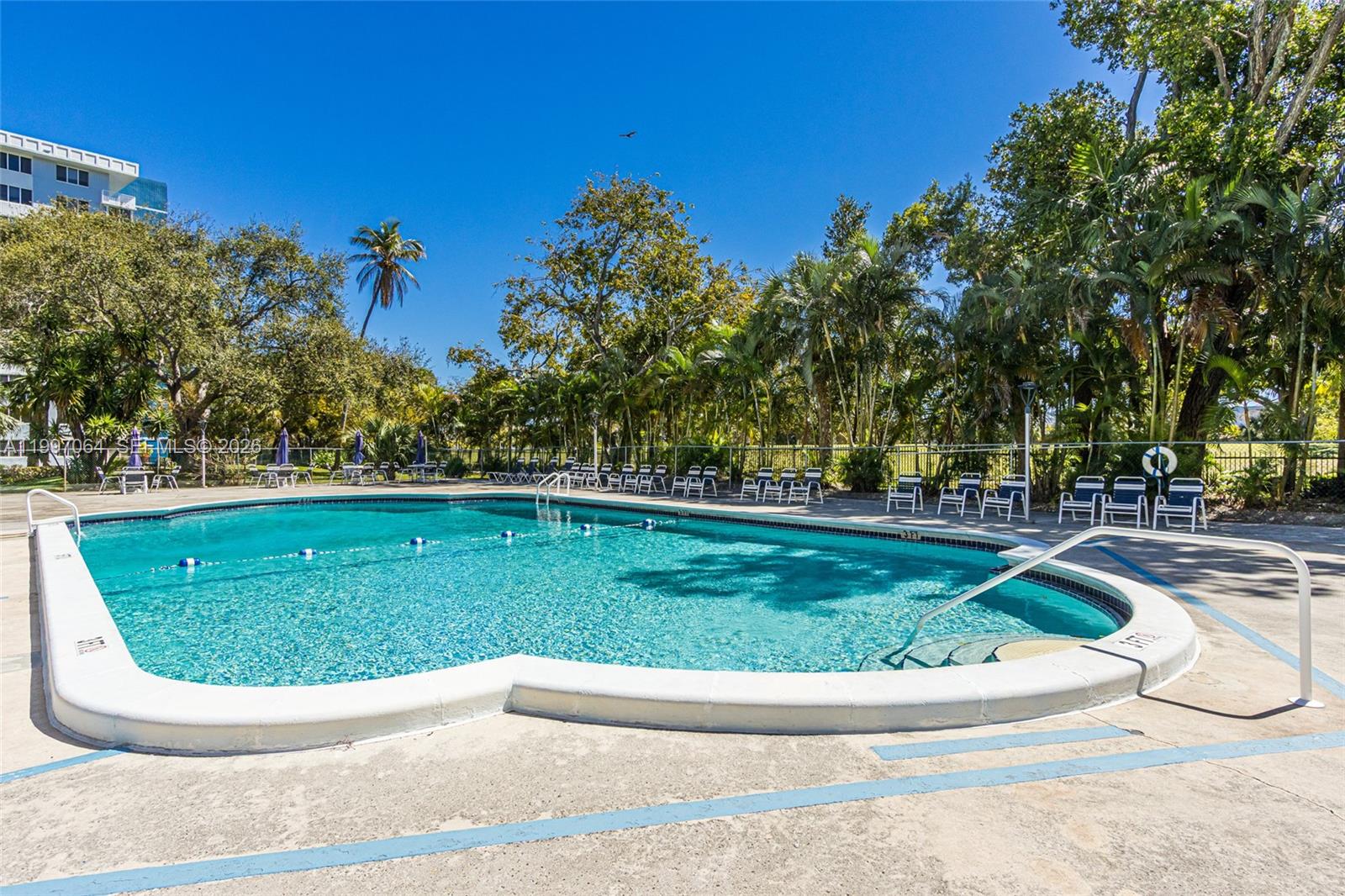 See details 408 1 / 2 844 sq. ft. $ 2026-05-16 0 Photo