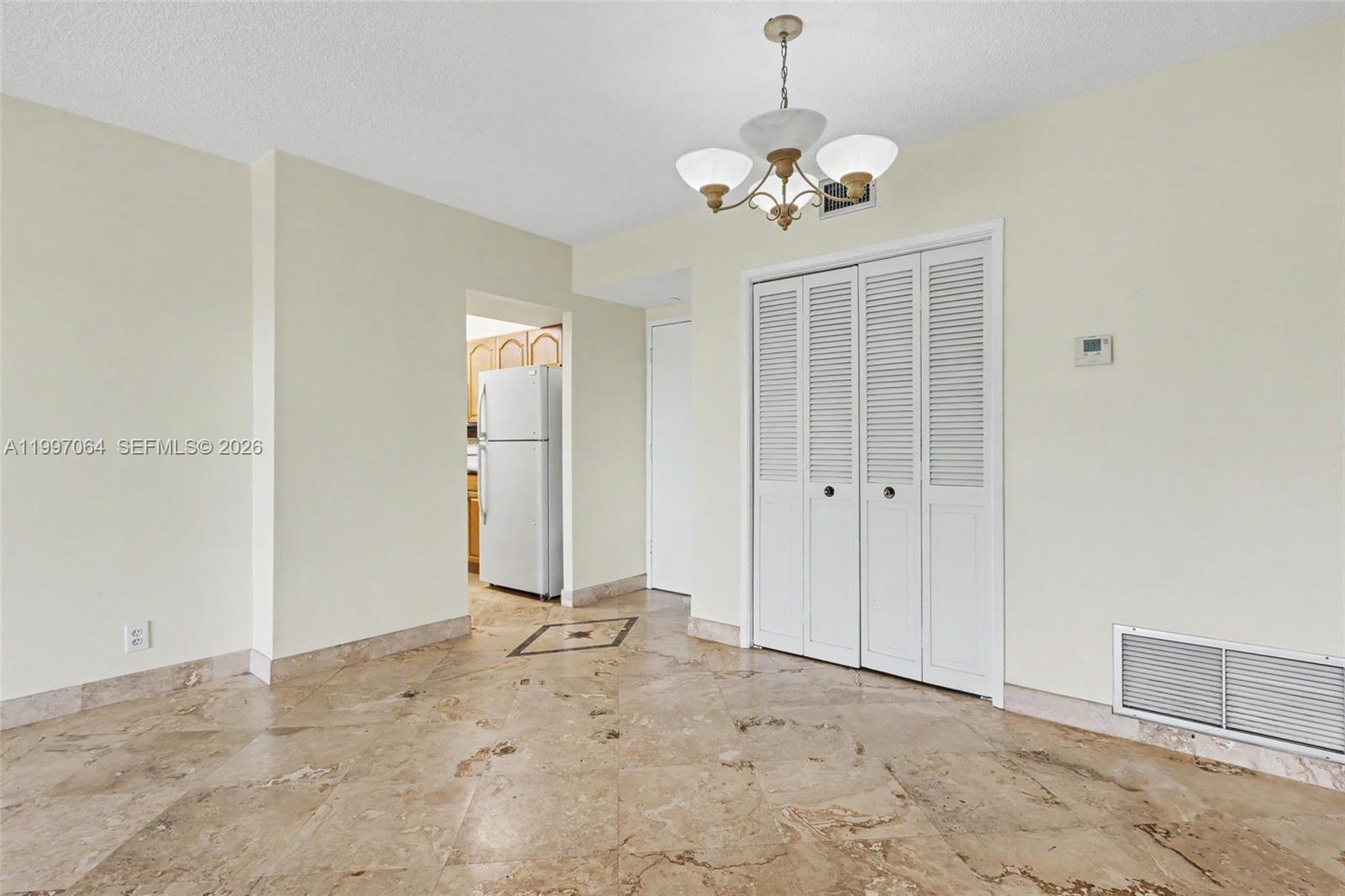 See details 408 1 / 2 844 sq. ft. $ 2026-05-16 0 Photo