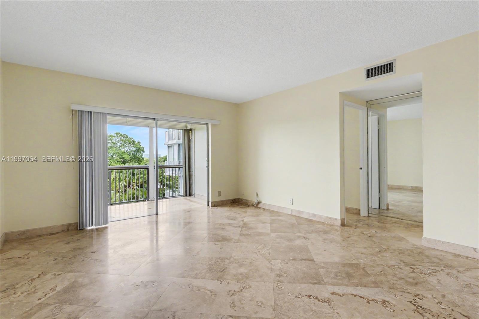 See details 408 1 / 2 844 sq. ft. $ 2026-05-16 0 Photo