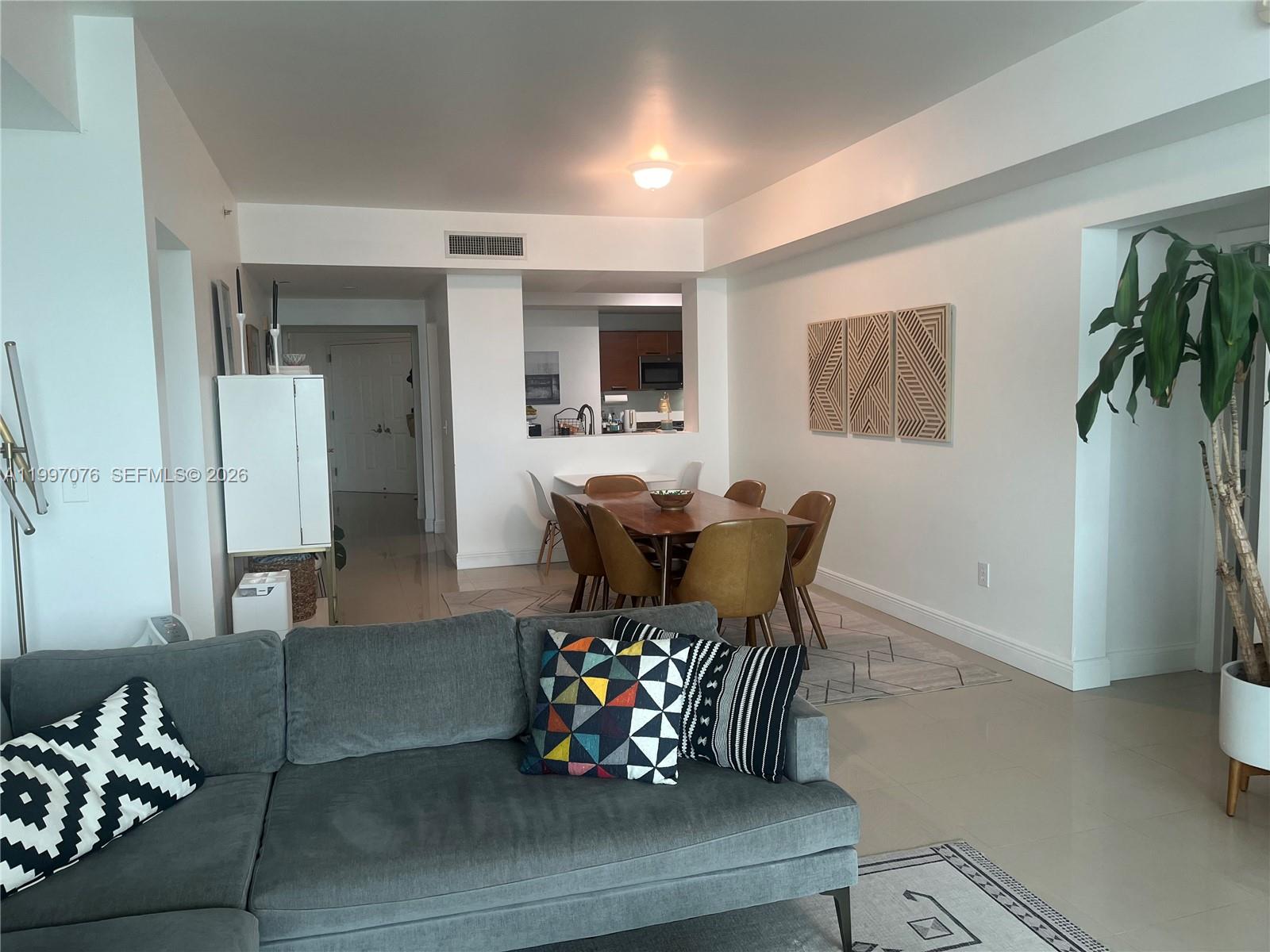 Photo of 3330 190th St  #1615, Aventura, Florida, 33180 - 