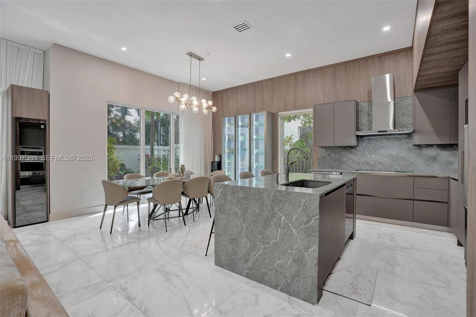 Photo of 18985 Atlantic Blvd  (18985), Sunny Isles Beach, Florida, 33160 - 