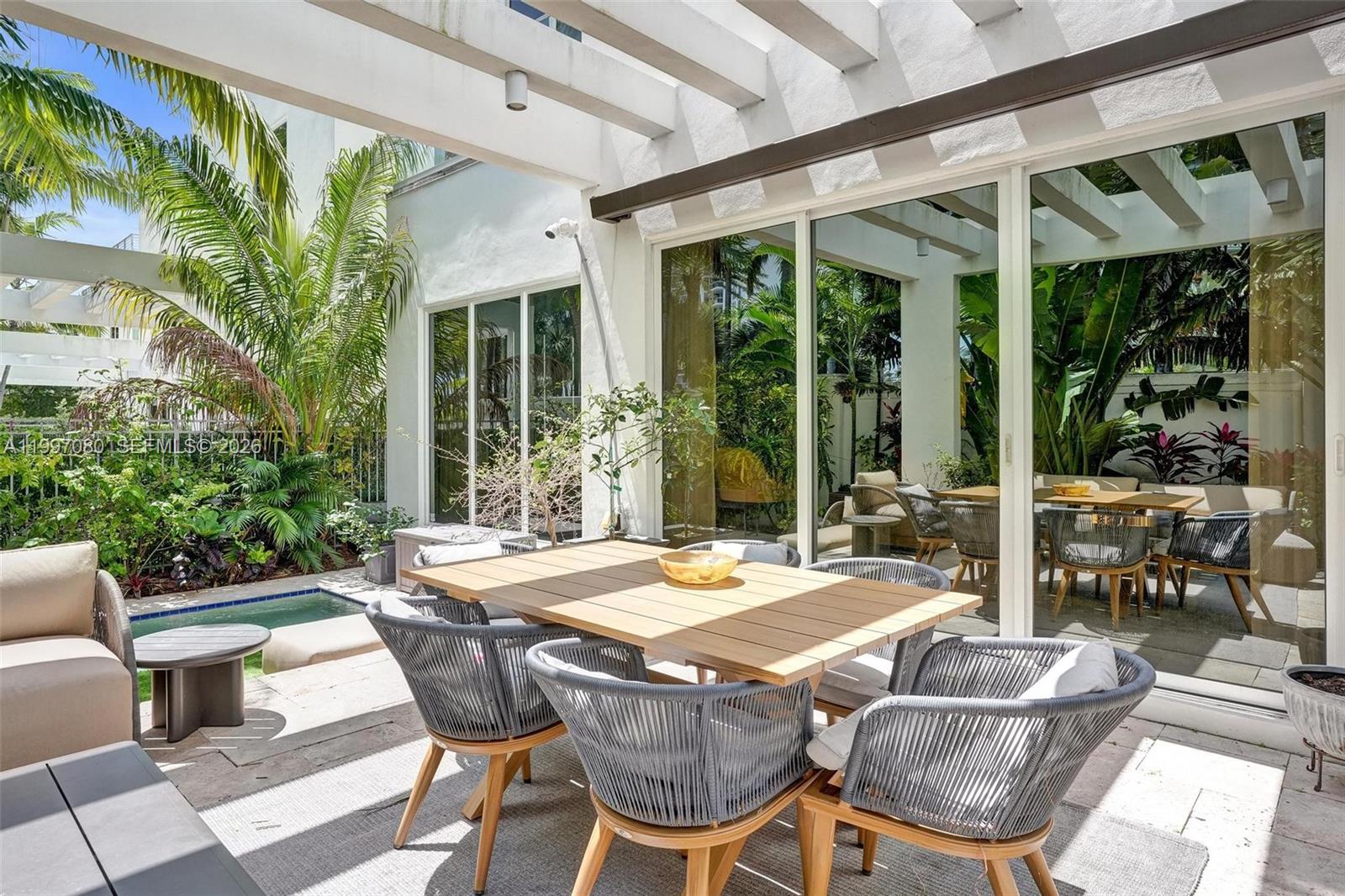 Photo of 18985 Atlantic Blvd  (18985), Sunny Isles Beach, Florida, 33160 - 