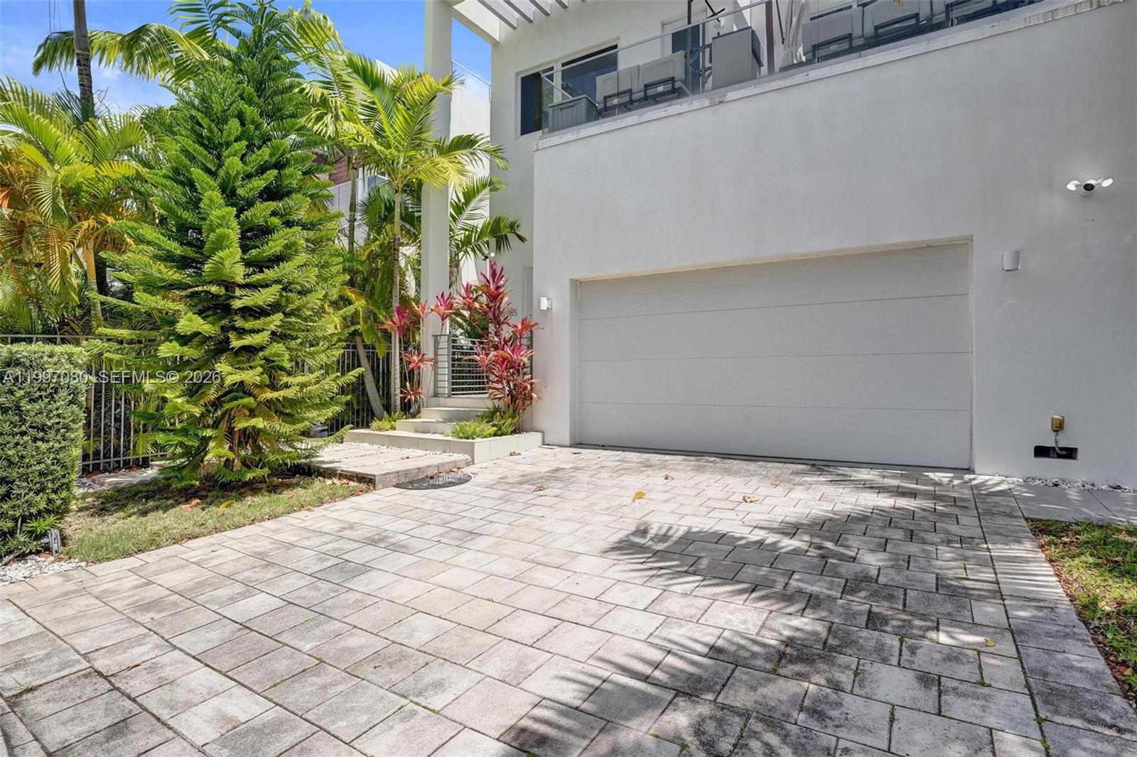 Photo of 18985 Atlantic Blvd  (18985), Sunny Isles Beach, Florida, 33160 - 