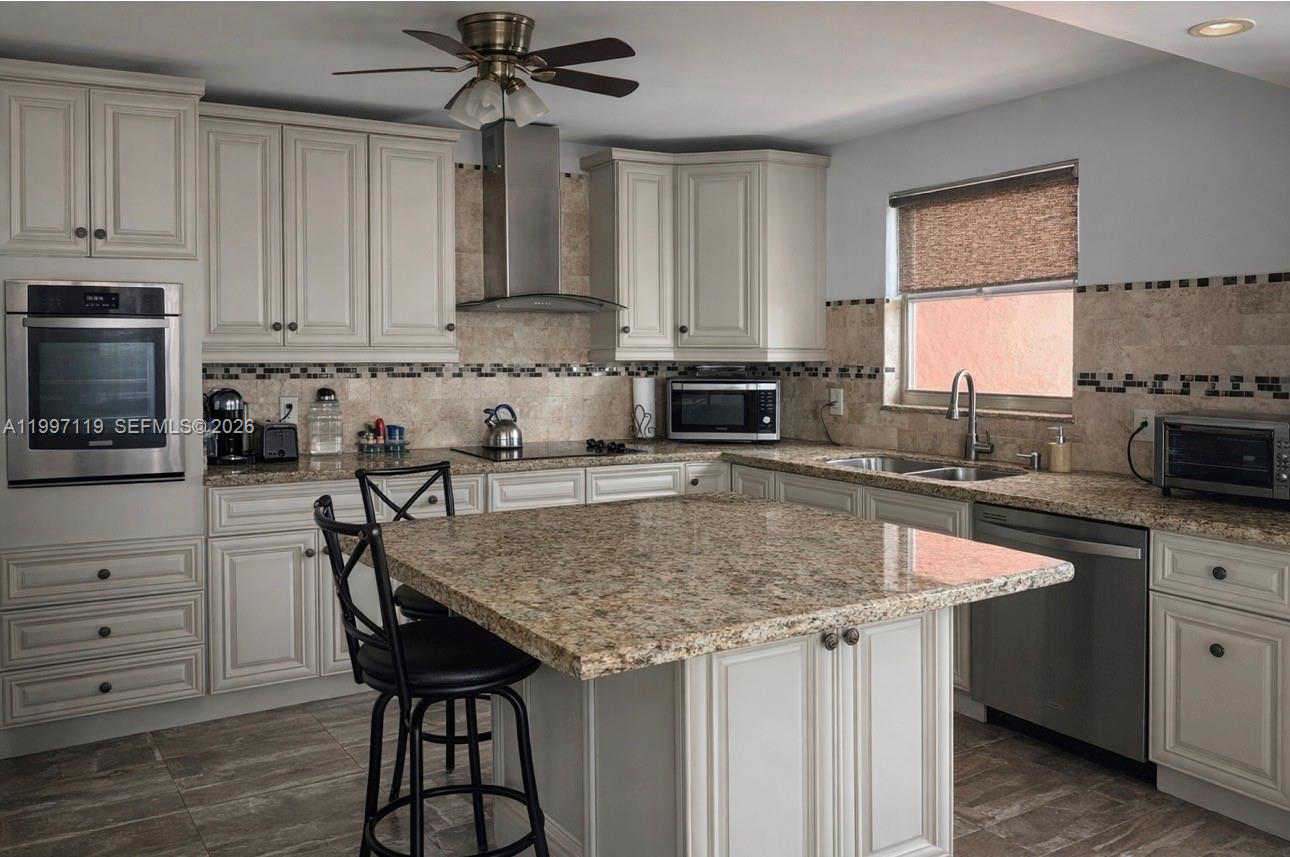 Ver detalles 926E 2 / 2 1140 sq. ft. $ 2026-04-08 0 foto