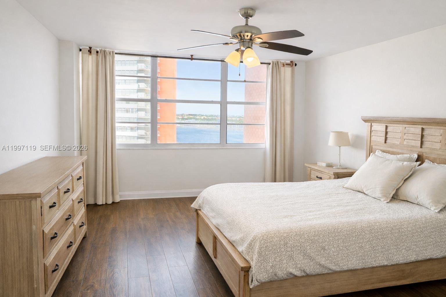 Ver detalles 926E 2 / 2 1140 sq. ft. $ 2026-04-08 0 foto