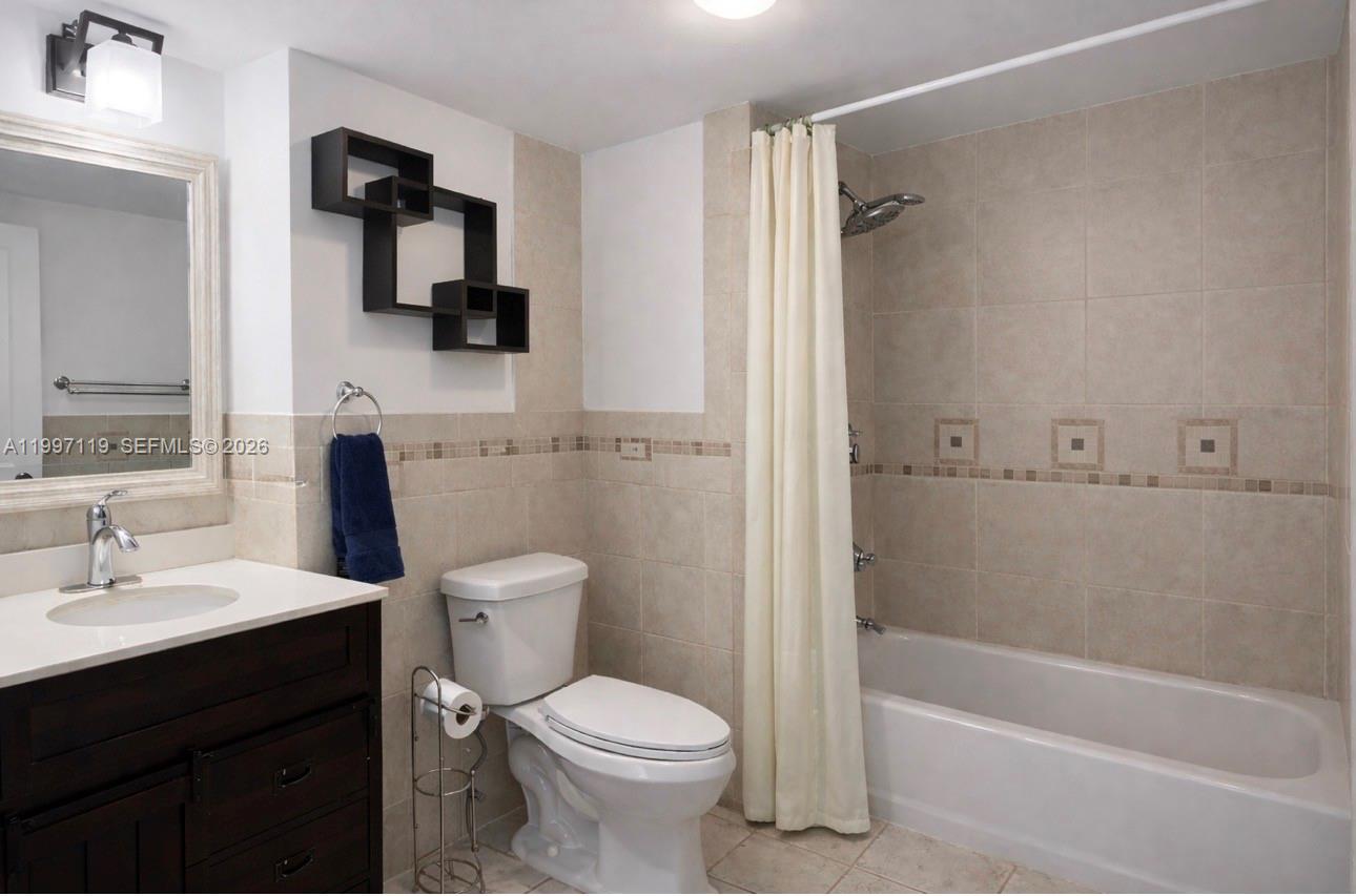 Ver detalles 926E 2 / 2 1140 sq. ft. $ 2026-04-08 0 foto