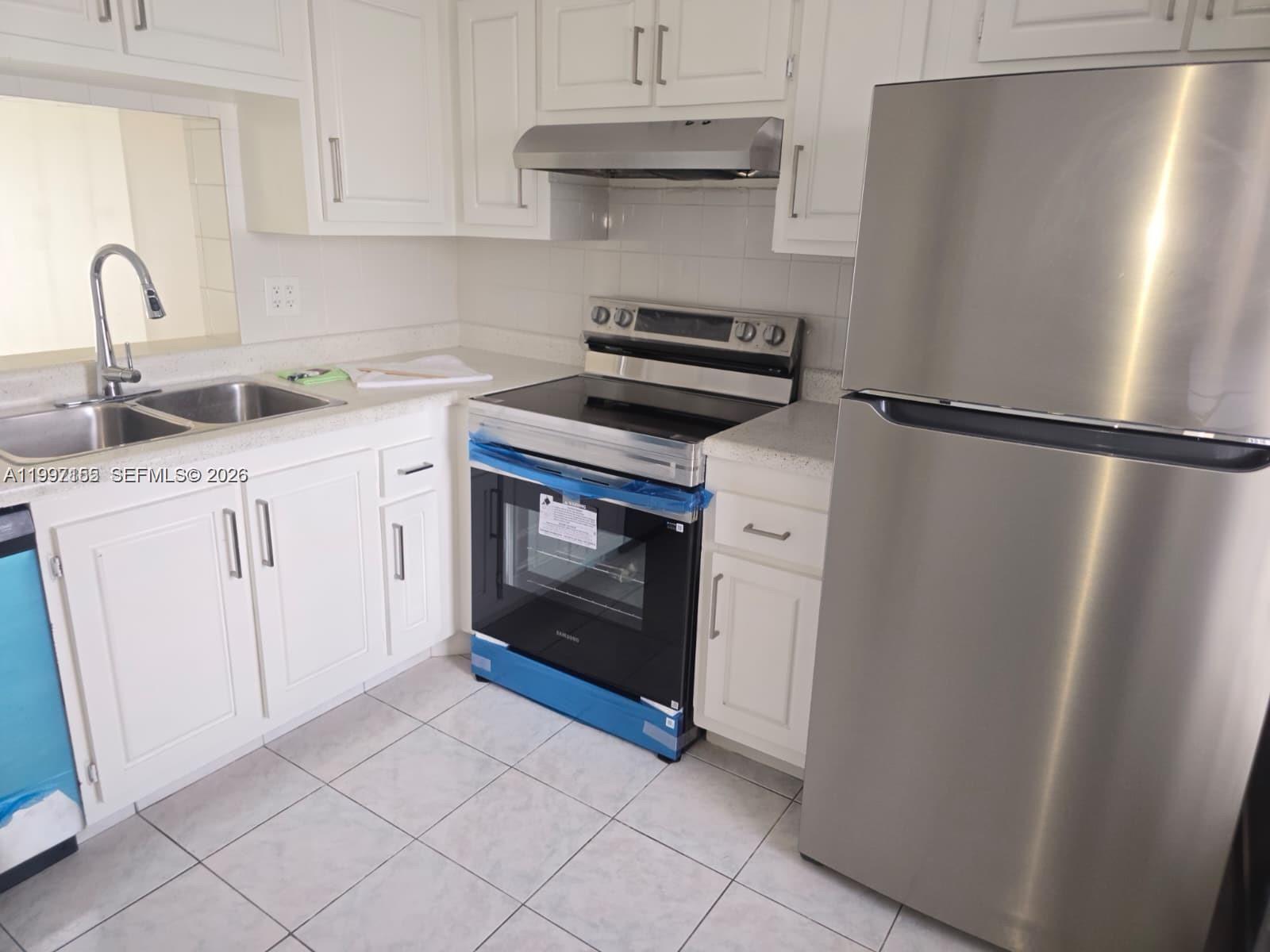 Photo of 320 12th Ave #703, Hallandale Beach, Florida, 33009 -