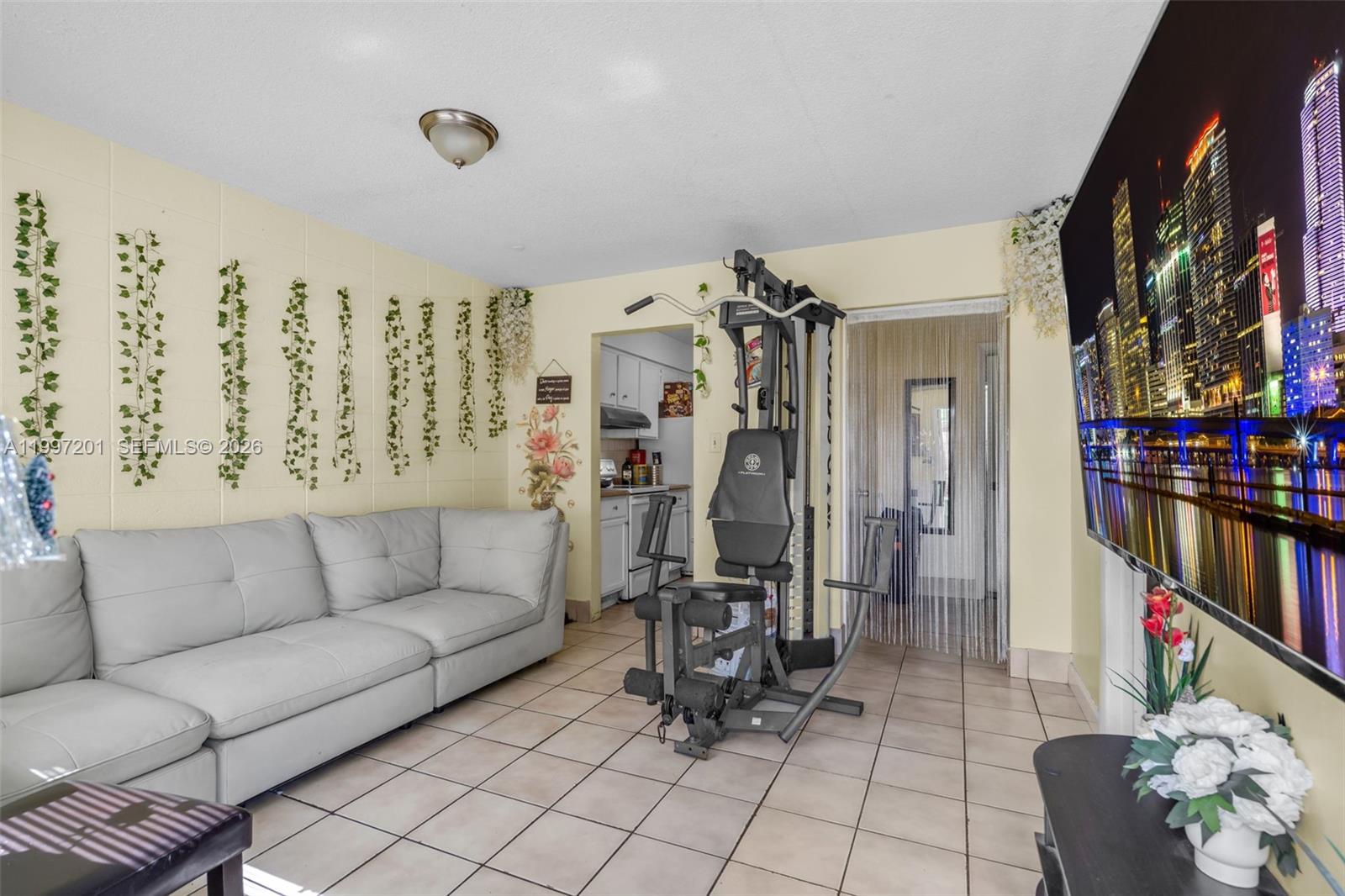   /  1636 sq. ft. $ 2026-04-08 0 Photo