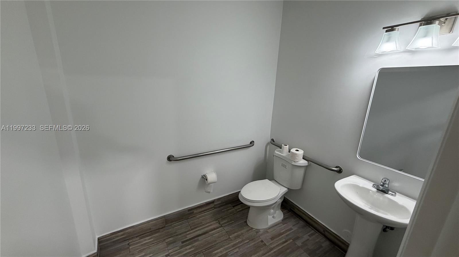 10859  /   sq. ft. $ 2026-04-08 0 Photo