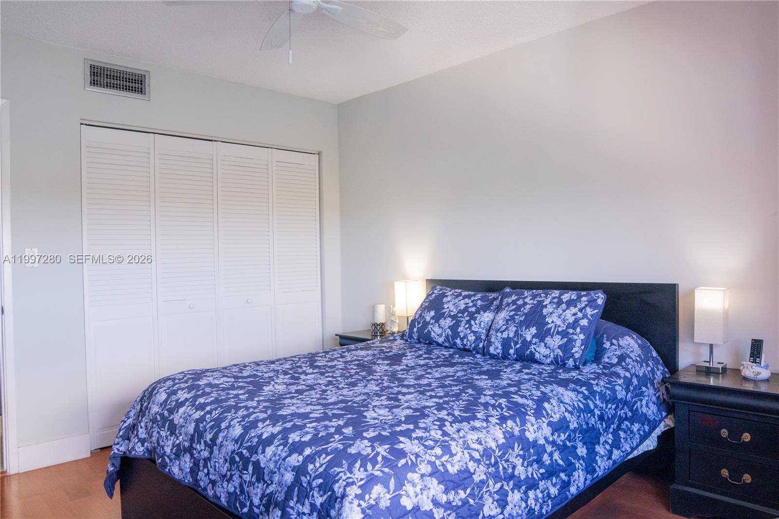 Ver detalles 1406W 2 / 2 1140 sq. ft. $ 2026-04-09 0 foto