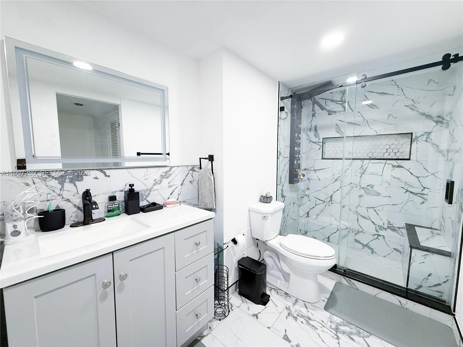 Ver detalles 1406W 2 / 2 1140 sq. ft. $ 2026-04-09 0 foto