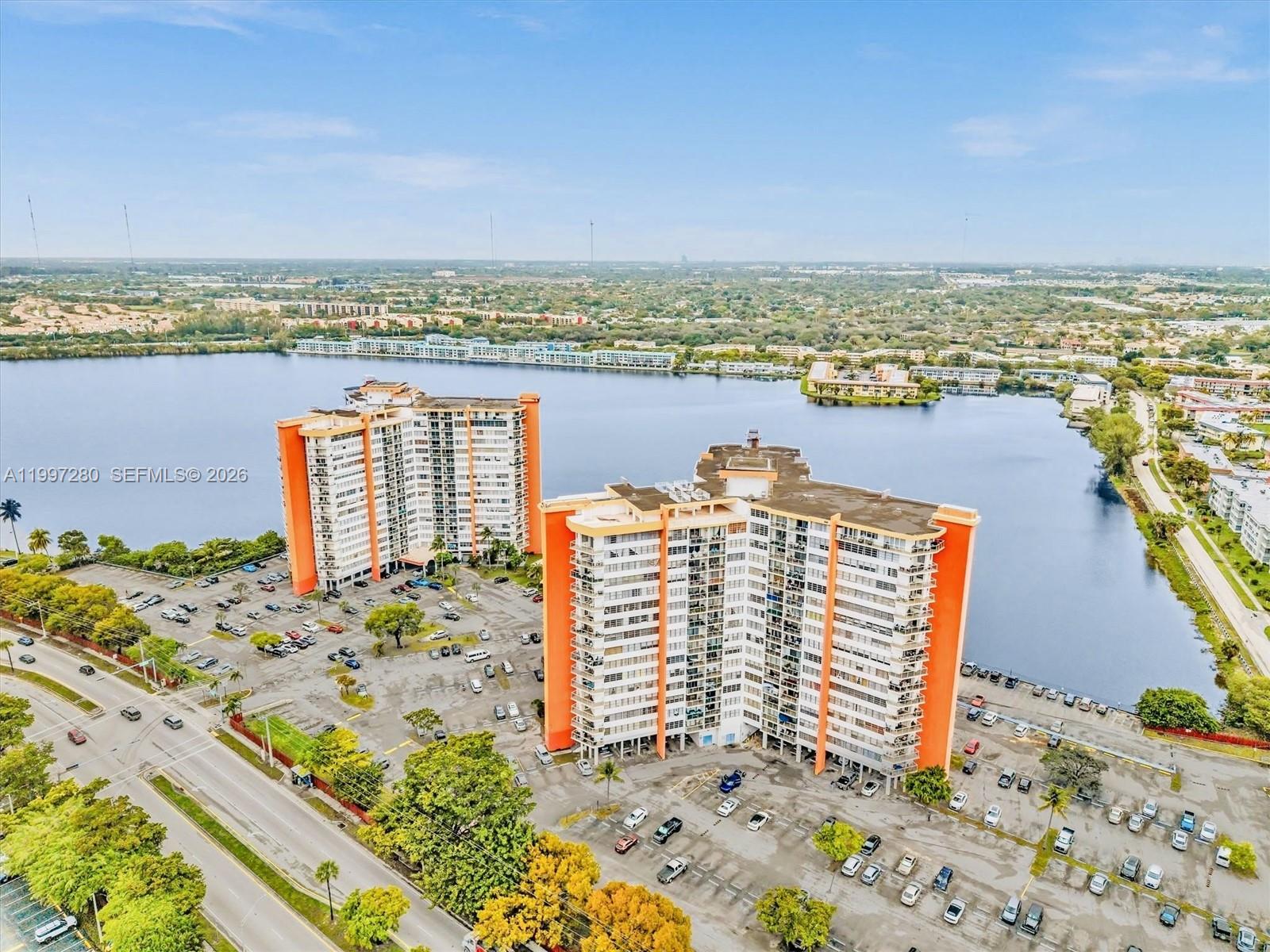 Ver detalles 1406W 2 / 2 1140 sq. ft. $ 2026-04-09 0 foto