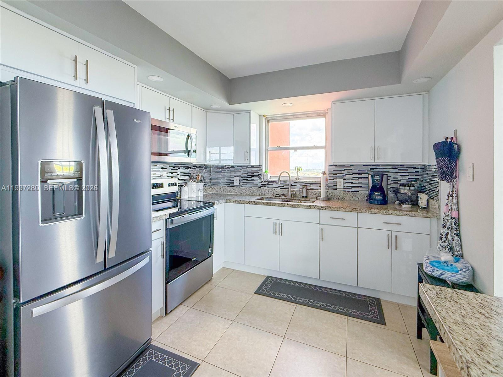 Ver detalles 1406W 2 / 2 1140 sq. ft. $ 2026-04-09 0 foto