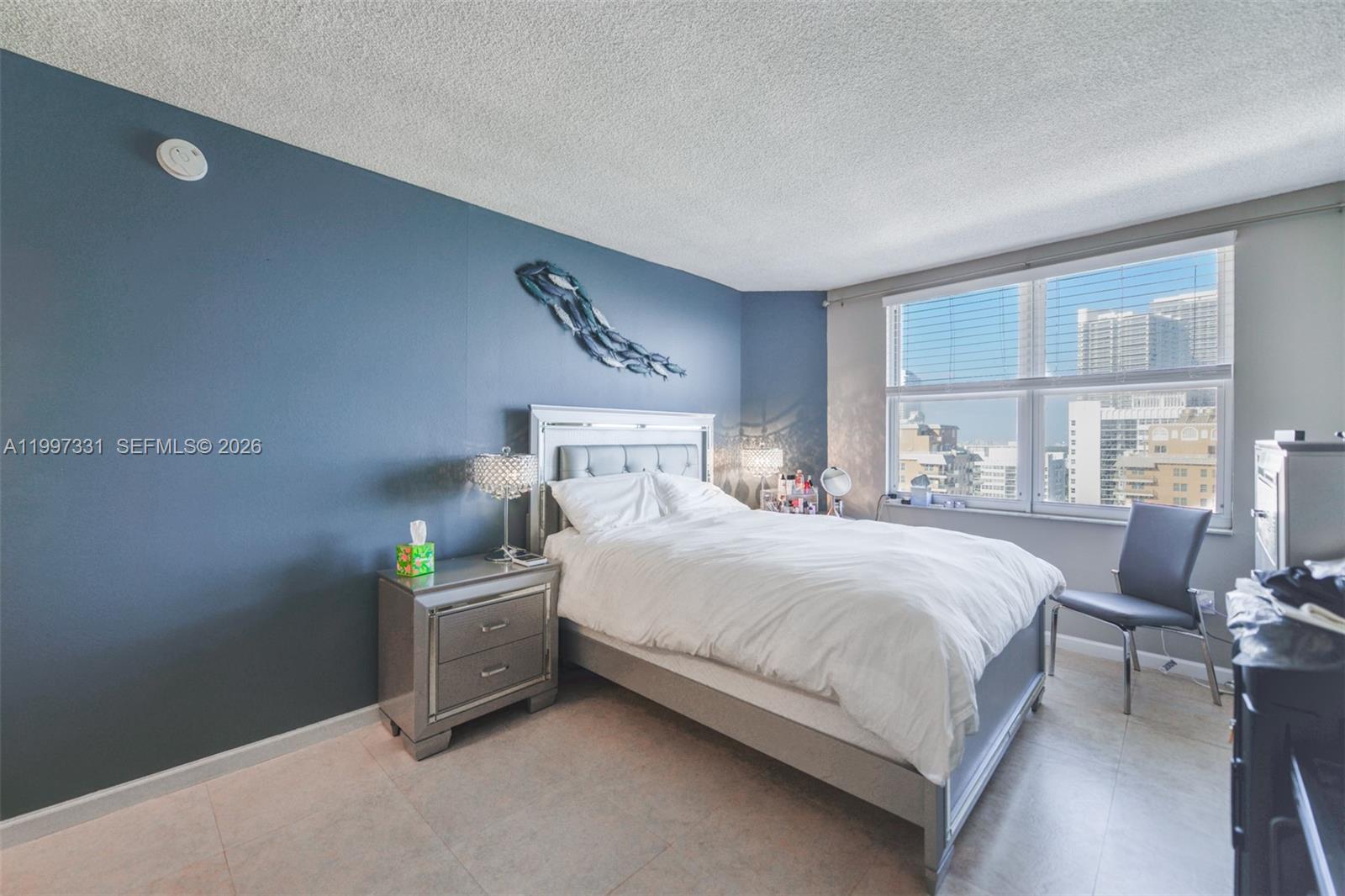 See details 20D 1 / 2 870 sq. ft. $ 2026-04-08 0 Photo