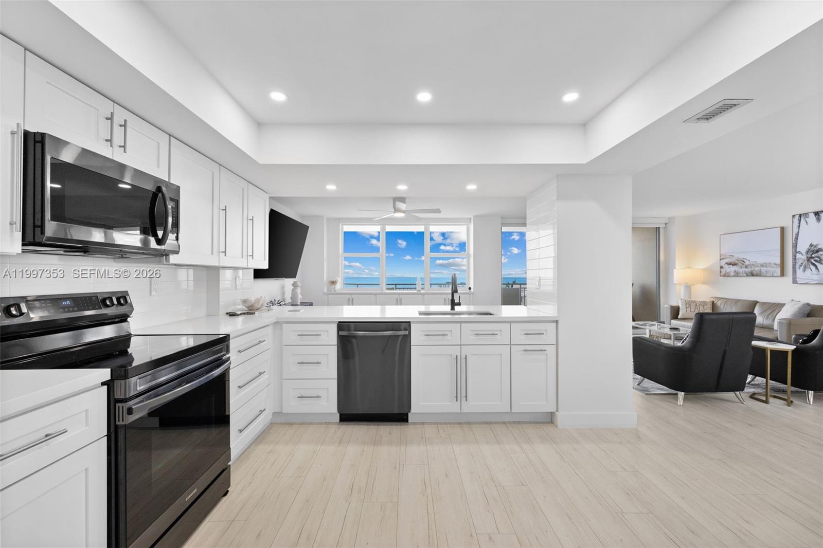 Photo of 3180 Ocean Dr  #516, Hallandale Beach, Florida, 33009 - 