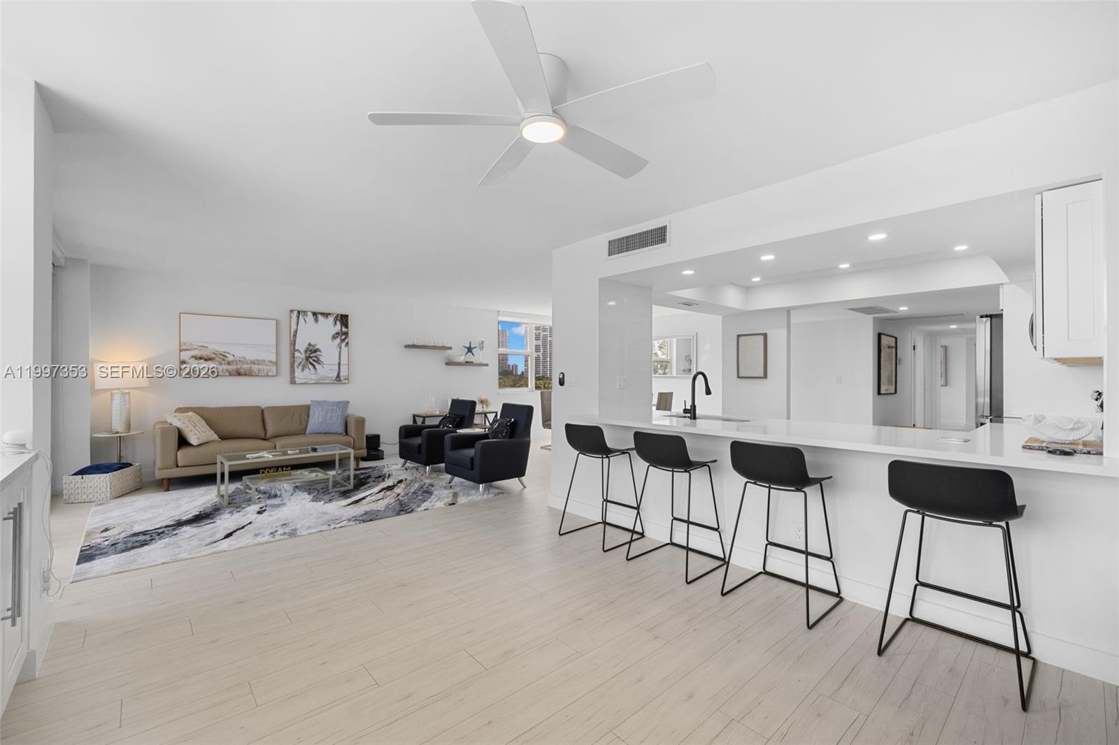 Photo of 3180 Ocean Dr  #516, Hallandale Beach, Florida, 33009 - 