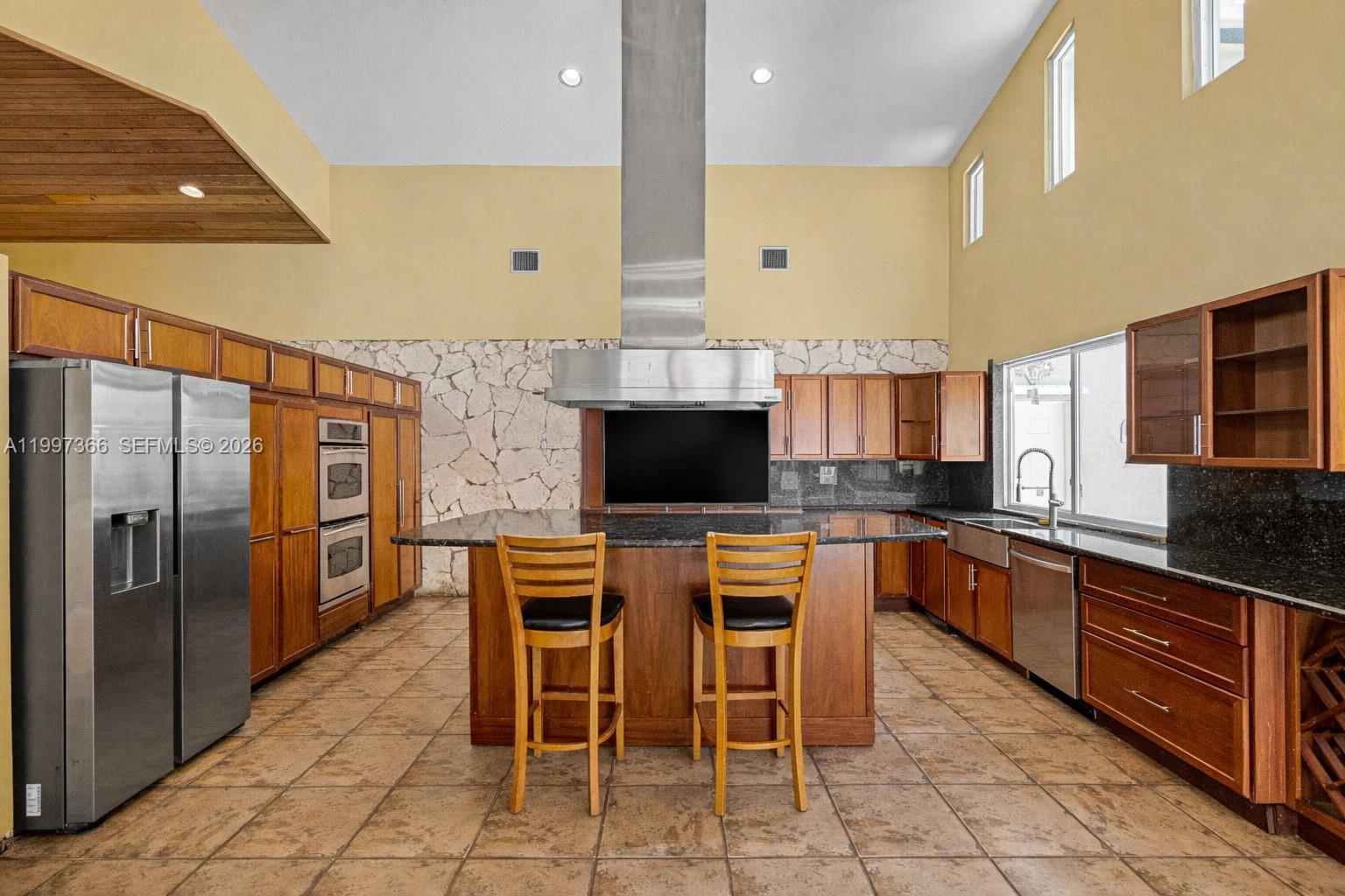   /   sq. ft. $ 2026-04-08 0 Photo