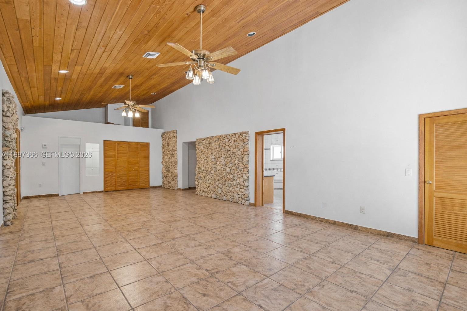   /   sq. ft. $ 2026-04-08 0 Photo