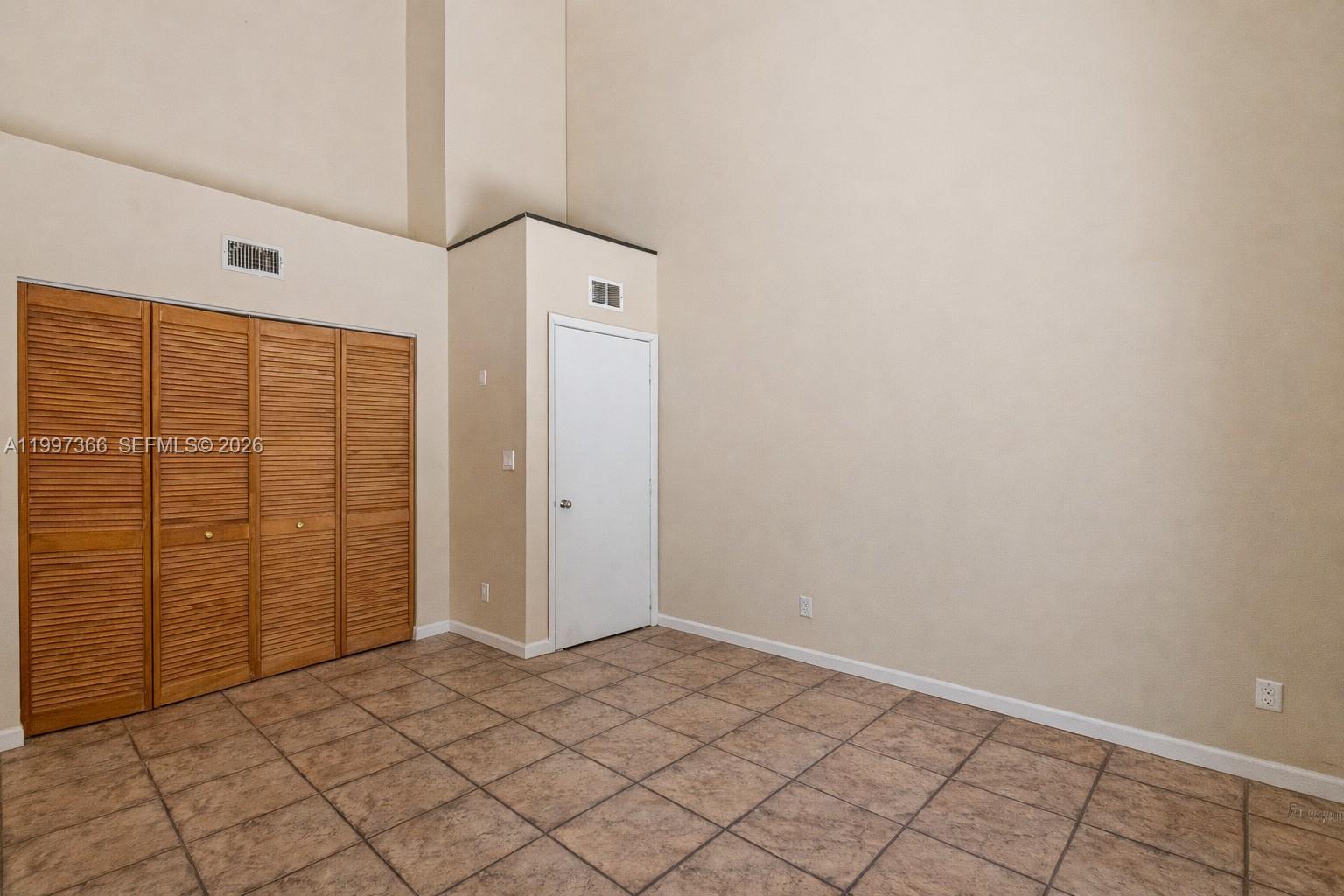   /   sq. ft. $ 2026-04-08 0 Photo
