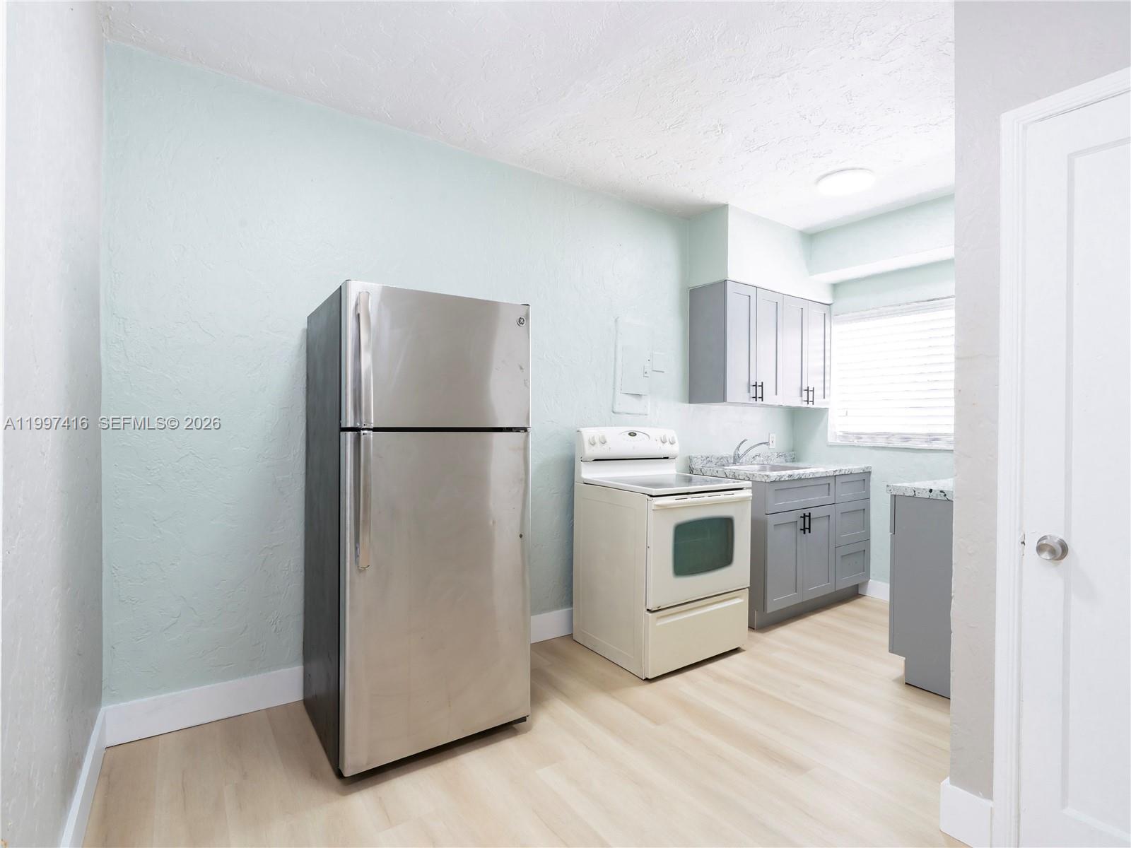   /   sq. ft. $ 2026-04-08 0 Photo