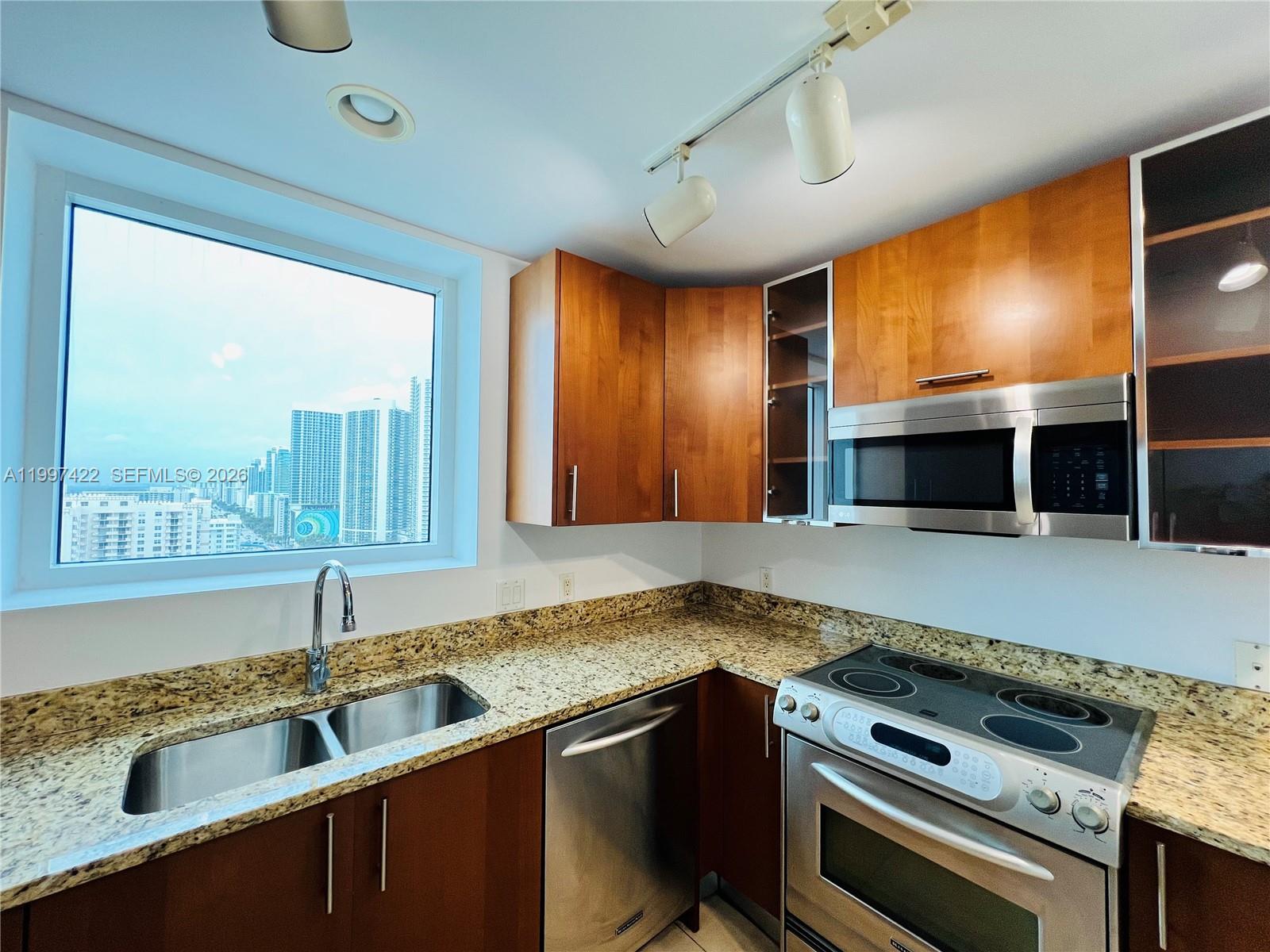 Photo of 1945 Ocean Dr  #2114, Hallandale Beach, Florida, 33009 - 