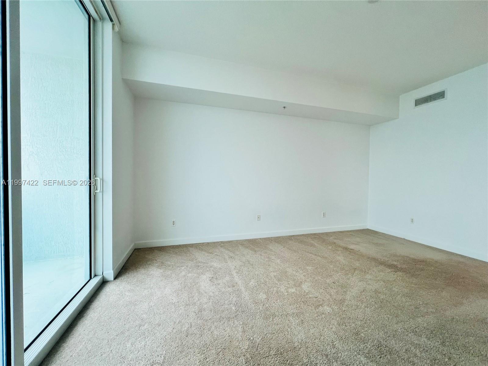 Photo of 1945 Ocean Dr  #2114, Hallandale Beach, Florida, 33009 - 