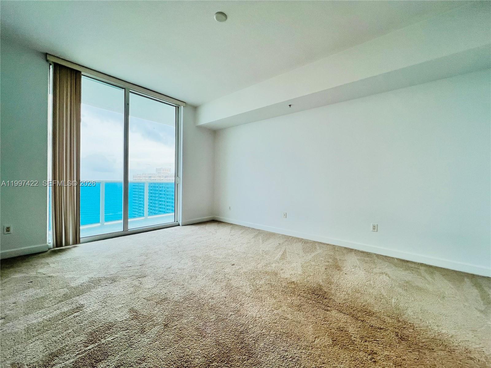 Photo of 1945 Ocean Dr  #2114, Hallandale Beach, Florida, 33009 - 