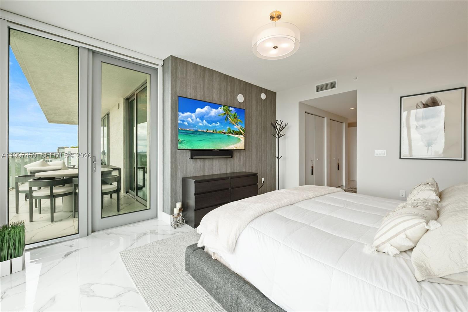 5-2102 3 / 4 1892 sq. ft. $ 2026-04-08 0 Photo