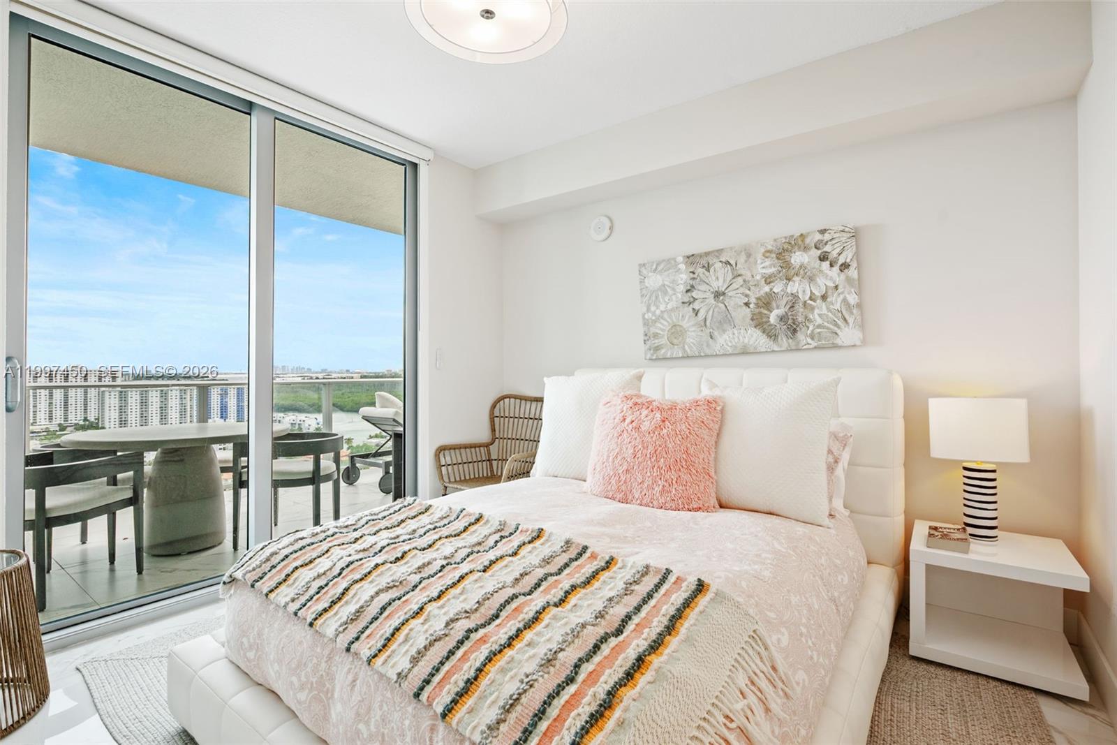 5-2102 3 / 4 1892 sq. ft. $ 2026-04-08 0 Photo