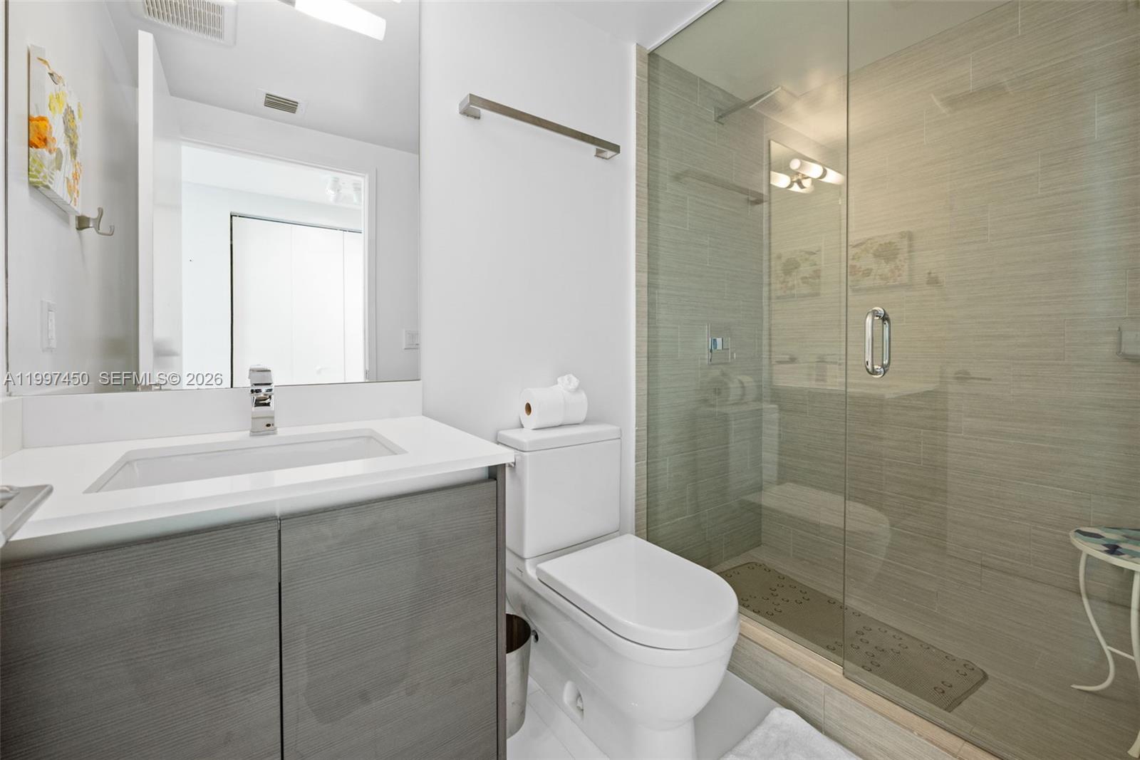 5-2102 3 / 4 1892 sq. ft. $ 2026-04-08 0 Photo