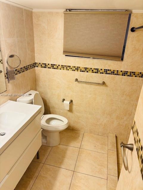 See details 214-2 1 / 1 909 sq. ft. $ 2026-04-08 0 Photo