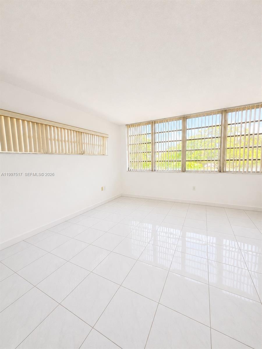 See details 300 2 / 2 1315 sq. ft. $ 2026-04-08 0 Photo
