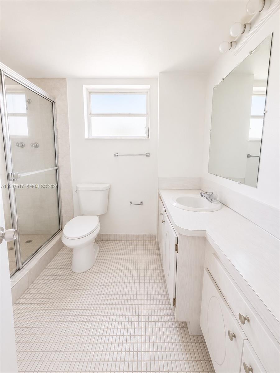 See details 300 2 / 2 1315 sq. ft. $ 2026-04-08 0 Photo
