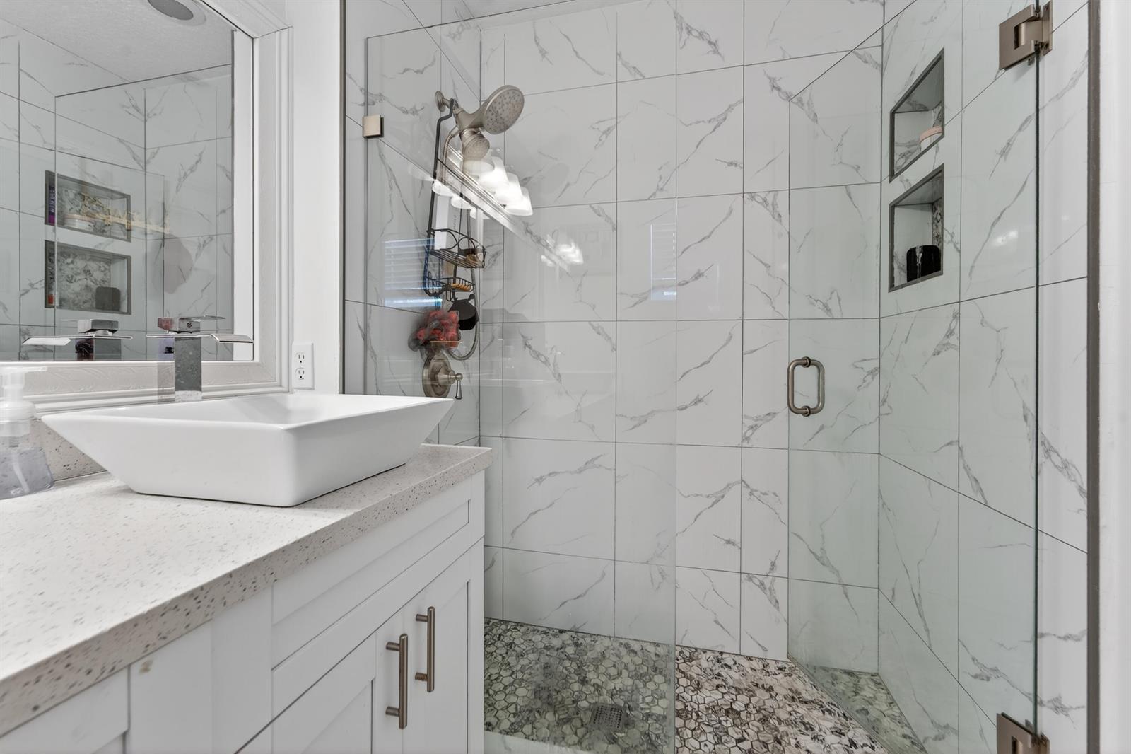 Ver detalles 162 3 / 1561 sq. ft. $ 2026-04-28 0 foto