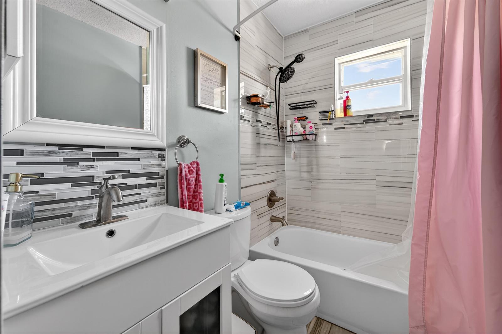 Ver detalles 162 3 / 1561 sq. ft. $ 2026-04-28 0 foto