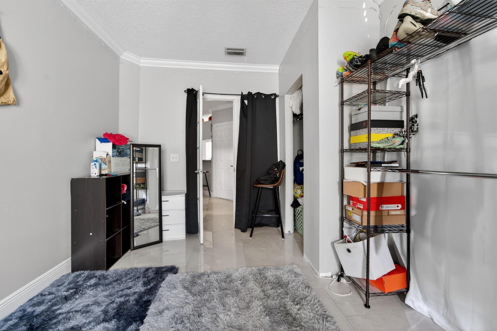Ver detalles 162 3 / 1561 sq. ft. $ 2026-04-28 0 foto
